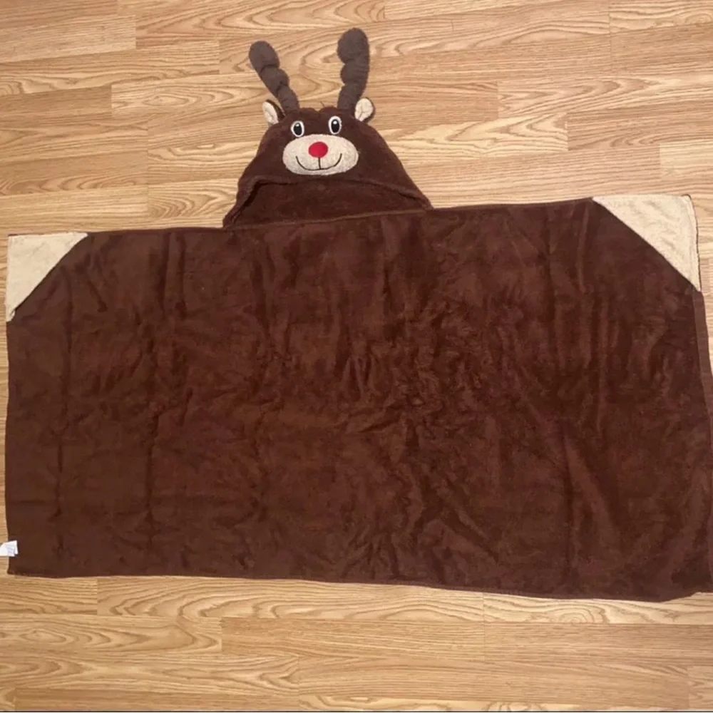Kids Rudolph The Red Nose Reindeer Hooded Towel